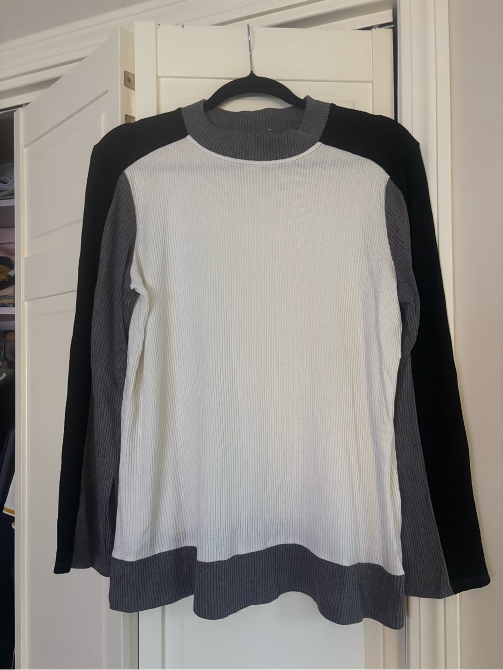 Chico's Women’s Color block Crewneck Sweater in White, Gray & Black
